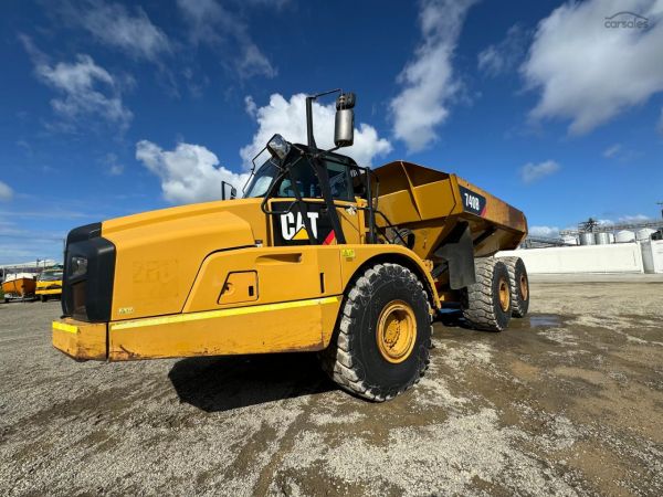 2013 Caterpillar 740B image