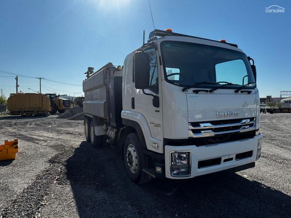 2022 Isuzu FVZ 240-300 image