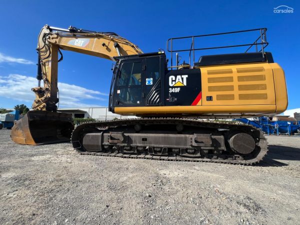 2018 Caterpillar 349FL image