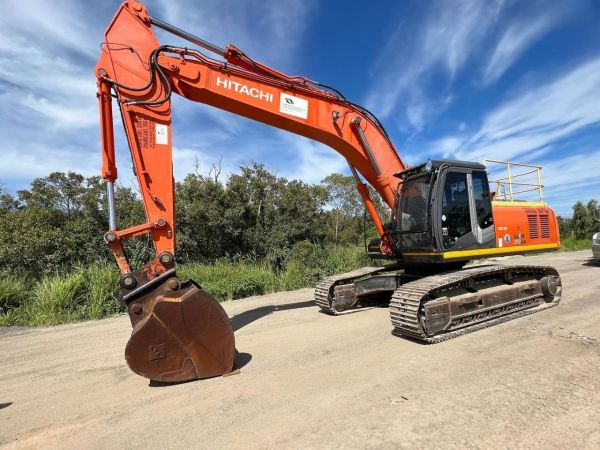 2011 Hitachi ZX350 LCH-3 image