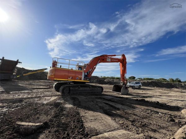 2011 Hitachi ZX350 LCH-3 image