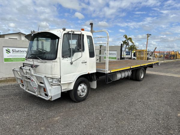 1993 Hino FD Series 4x2 Tray Truck image