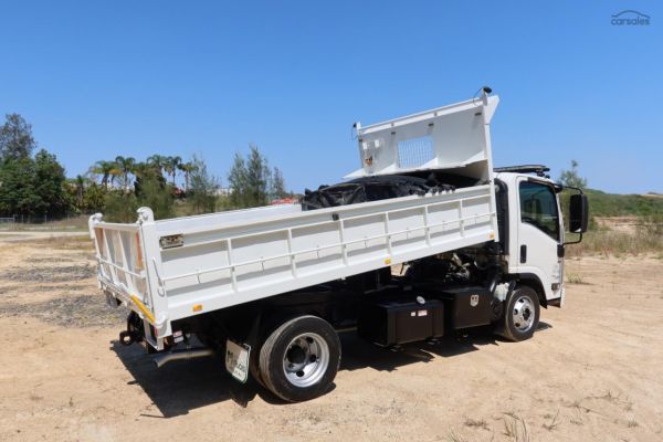 2019 Isuzu N Series NPR 75-190 AMT Auto MWB image