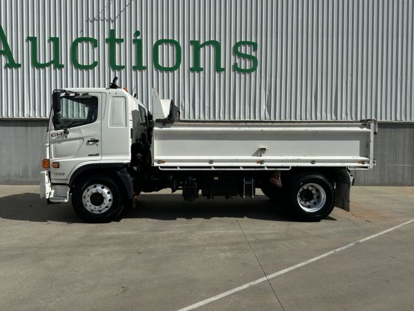 2018 Hino FH500 1828 Tipper 4x2 Tipper image