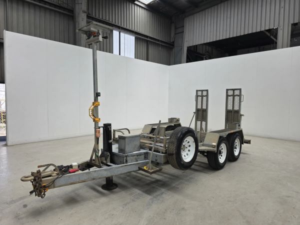 2020 Dean Trailers Dual Axle Plant Trailer w/Ramps (Ex Lease) image
