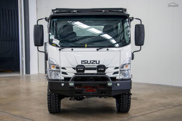2025 Isuzu NPS 75/155 NPS 75-155 Steel Tray with Alloy Canopy ready for XMAS image