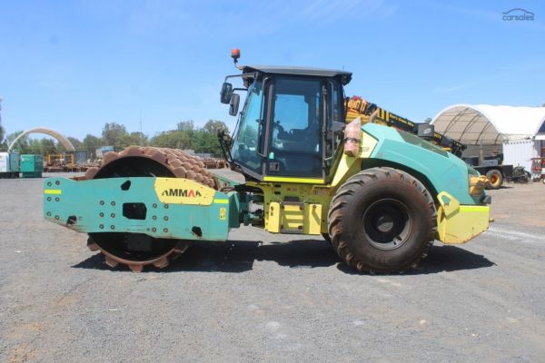2019 Ammann ARS200HX image