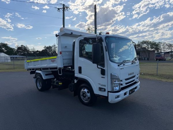 2022 Isuzu NPR 45-155 AMT AUTO TIPPER Tipper image