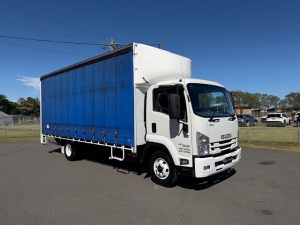 2019 Isuzu FRR 107-210 AMT Curtain Sider image
