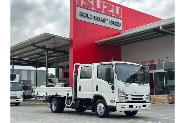 2025 Isuzu NNR 45 150 image