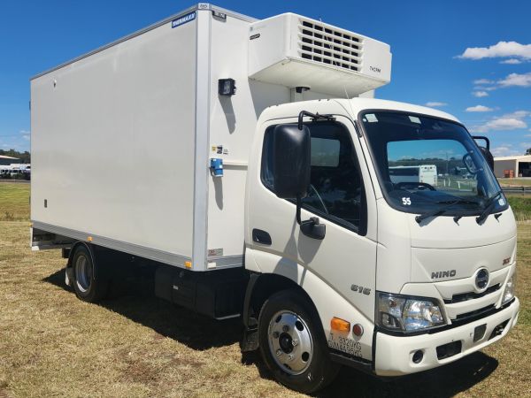 2020 HINO 300 616 Refrigerated image