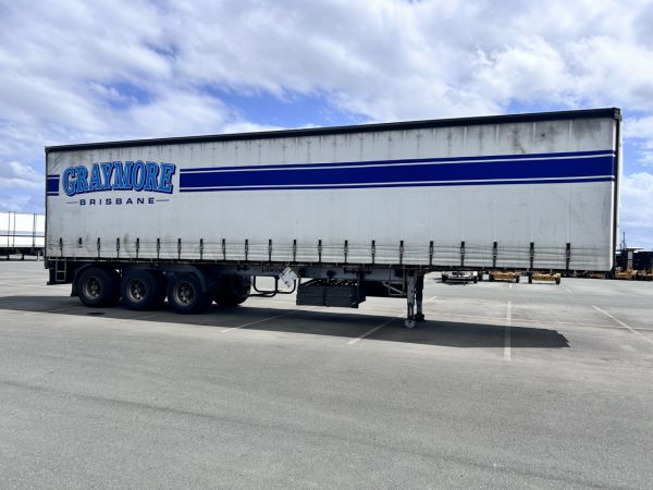 2012 Vawdrey VB S3 Tri-Axle Curtainsider image
