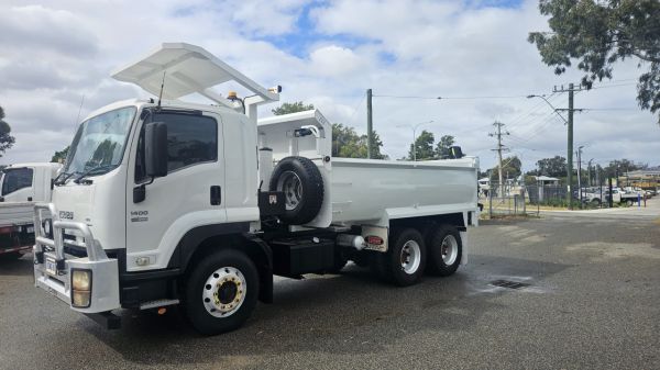 ISUZU FVZ1400 TIPPER image