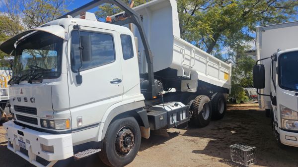 Mitsubishi FFV51 Tipper image