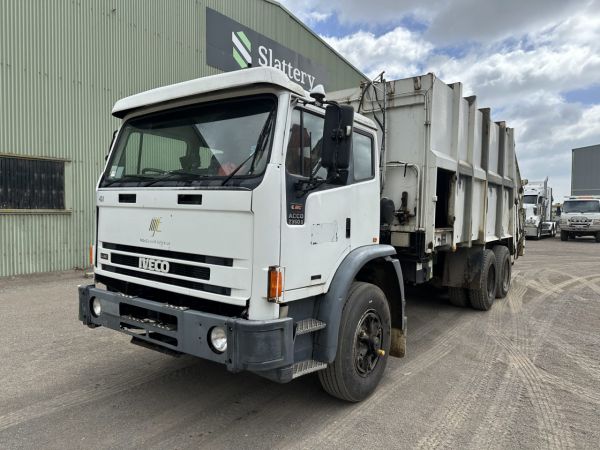 2005 Iveco Acco 2350G 6x4 Garbage image