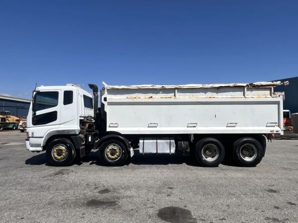 2010 Mitsubishi FS 500 8x4 Tipper image