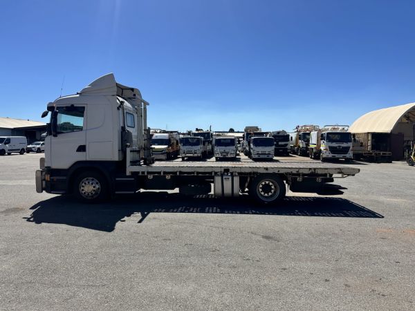 2018 Scania 4x2 Tray Truck image