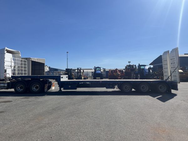 2023 Howard Porter TRI470 Tri-Axle Trailer image