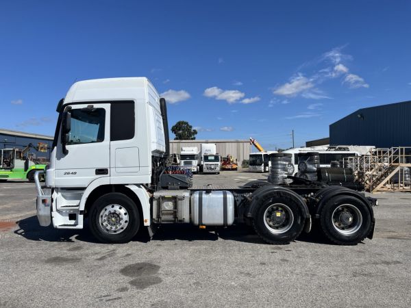 2010 Mercedes Benz 2648 6x4 Prime Mover image