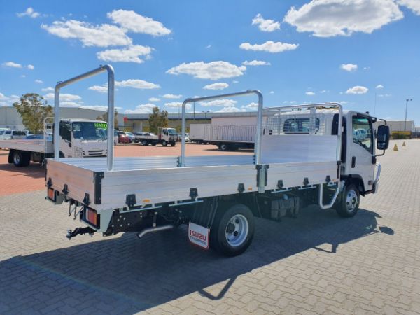2021 Isuzu NPR 45/55-155 Tray A.M.T MWB Tradepack image