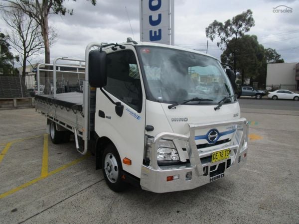 2022 Hino 300 Series 616 Hybrid image