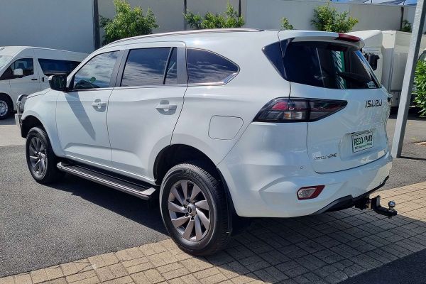 2023 Isuzu MU-X LS-U image