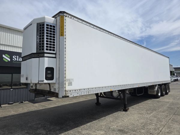 1997 Maxi-Cube Heavy Duty Tri-Axle image