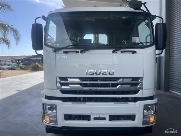 2025 Isuzu FYH 300-350 AUTO LWB image