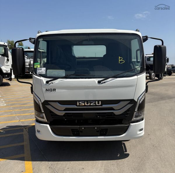 2025 Isuzu Nqr 88-190 image