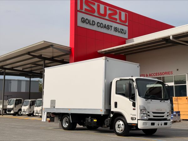 2025 Isuzu NNR 45 150 Pantech PANTECH w/ 750KG LOADER image