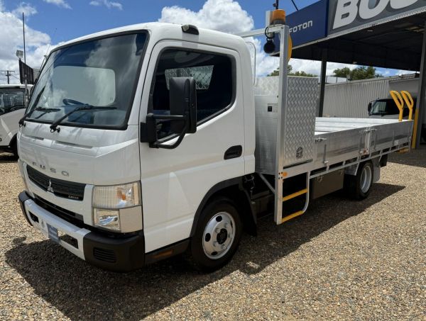 2016 Fuso Canter Tray image