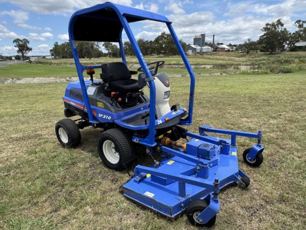 2016 ISEKI SF310 Mower image