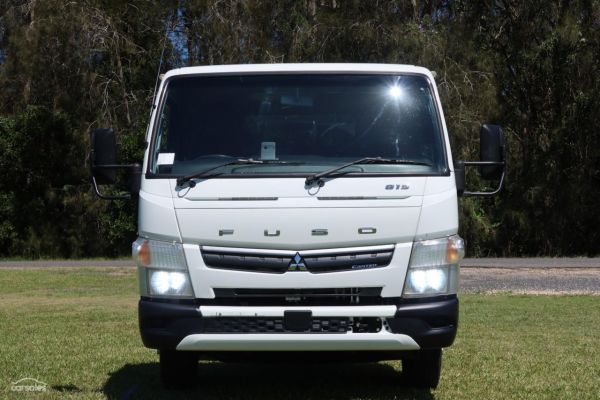 2020 Fuso Canter 815 LWB image