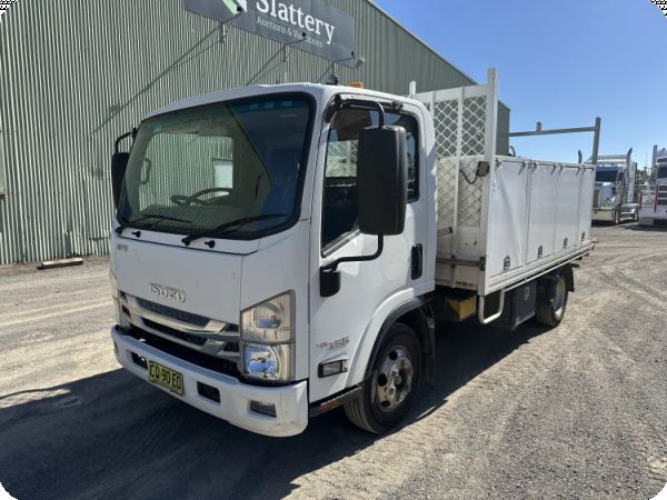 2018 Isuzu NH NPR 45 155 4x2 Service Truck image