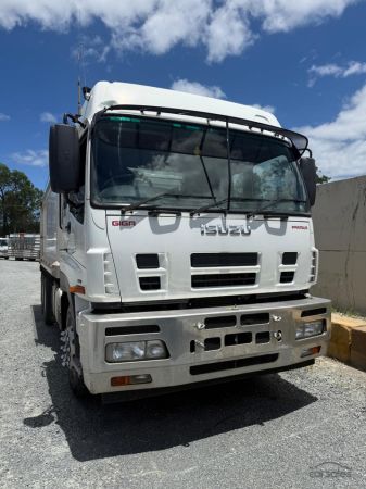 2016 Isuzu CXY GIGA 455 6x4 Ready to go image