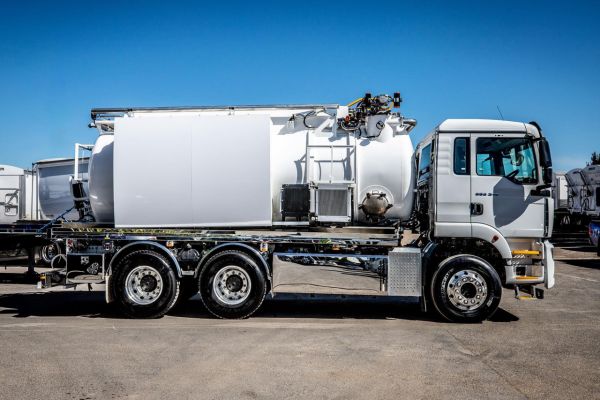 2025 JAMIESON 12KL RIGID VAC TRUCK Vacuum Truck image