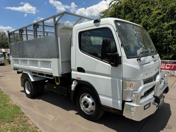 2023 Fuso Canter 815 image