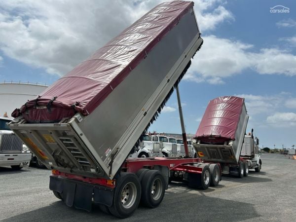 2018 Western Star 4800FS2 image