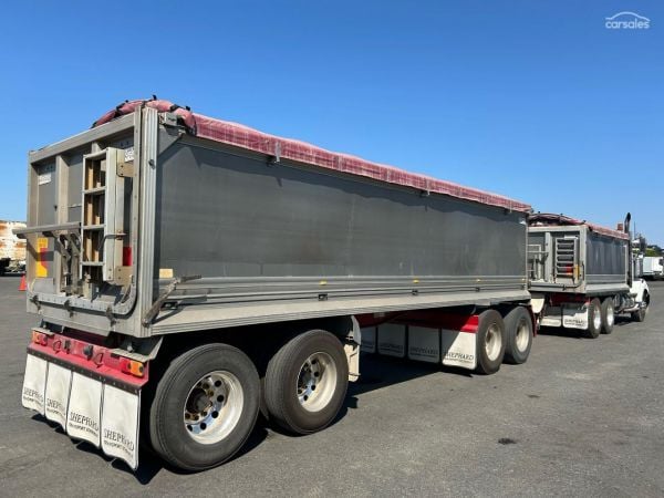 2018 Western Star 4800FS2 image