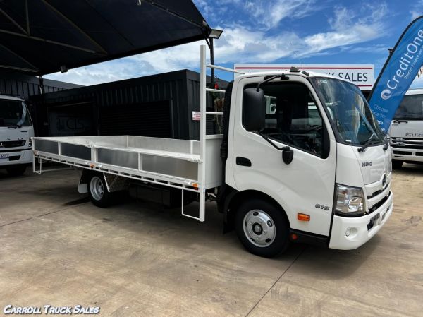2024 HINO 300 616 Flatbed image