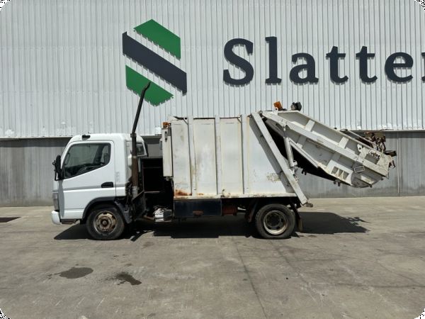 2007 Mitsubishi Canter 7/800 4x2 Garbage Compactor image