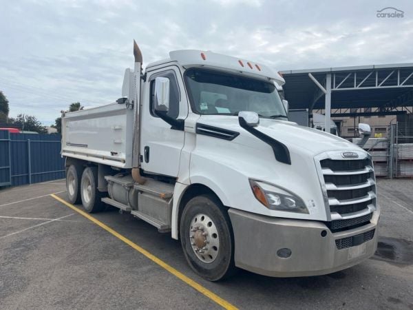 2022 Freightliner Cascadia image