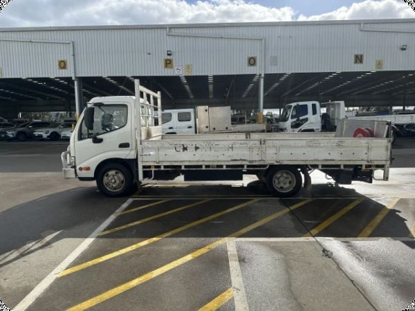 2018 Hino 300 4x2 Tray Truck image