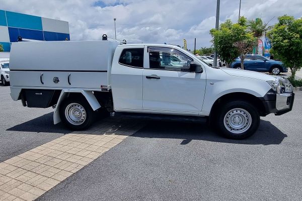 2021 Isuzu D-MAX SX 4X4 image