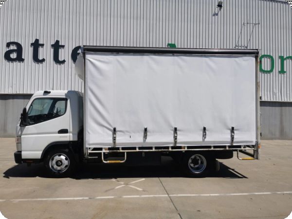 2018 Mitsubishi Fuso Canter 815 4x2 Curtainsider image
