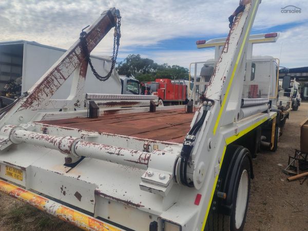 2007 Isuzu F Series FVD 950 image