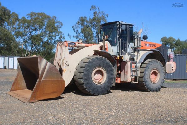 2018 Hitachi ZW370-5B image