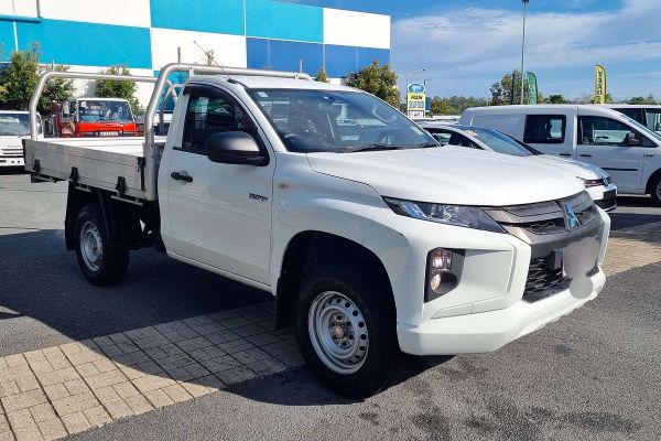 2021 Mitsubishi Triton GLX MR Rear Wheel Drive image
