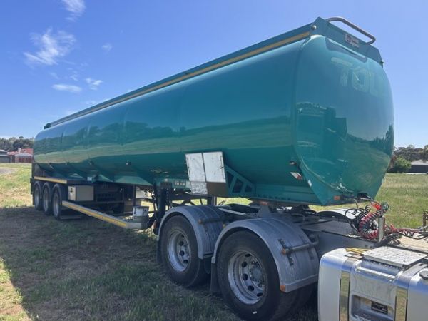 2014 ATE TANKERS TRIAXLE ALUMINIUM FUEL TANKER image