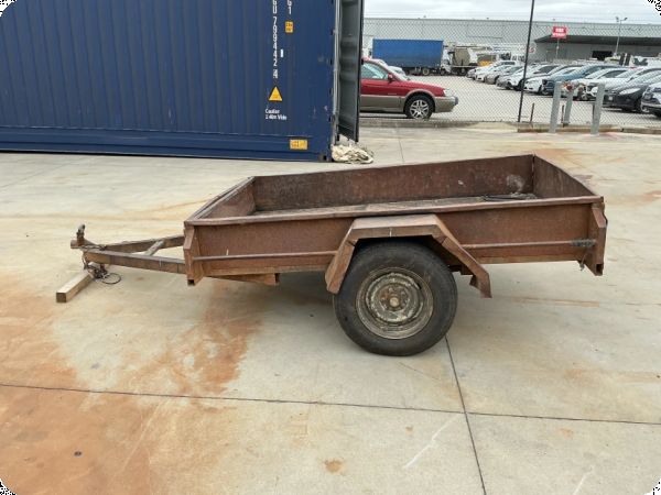 5x7 Box trailer image